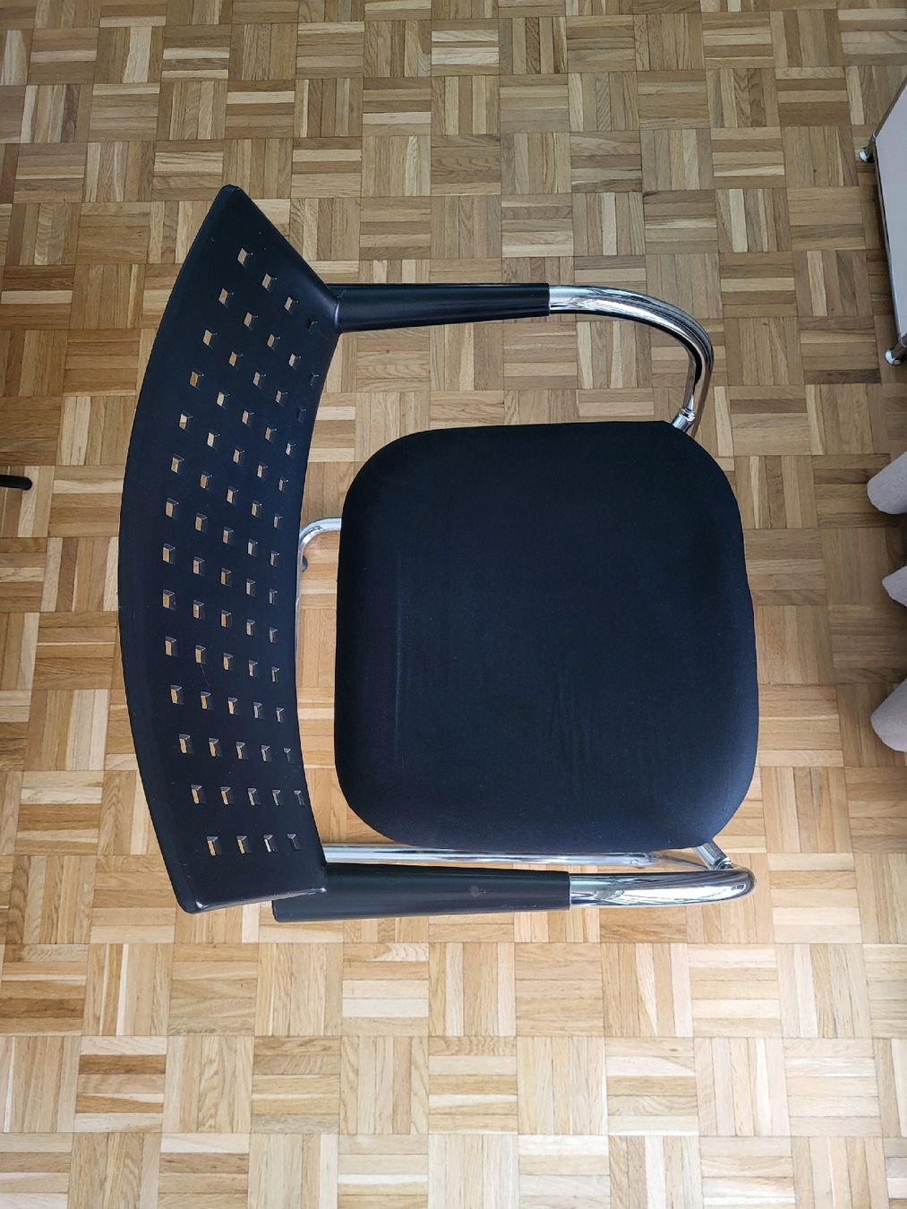 Vitra Stühle: Chaise Vitra Visavis – Gebraucht aus Genève von Poupoulita 3