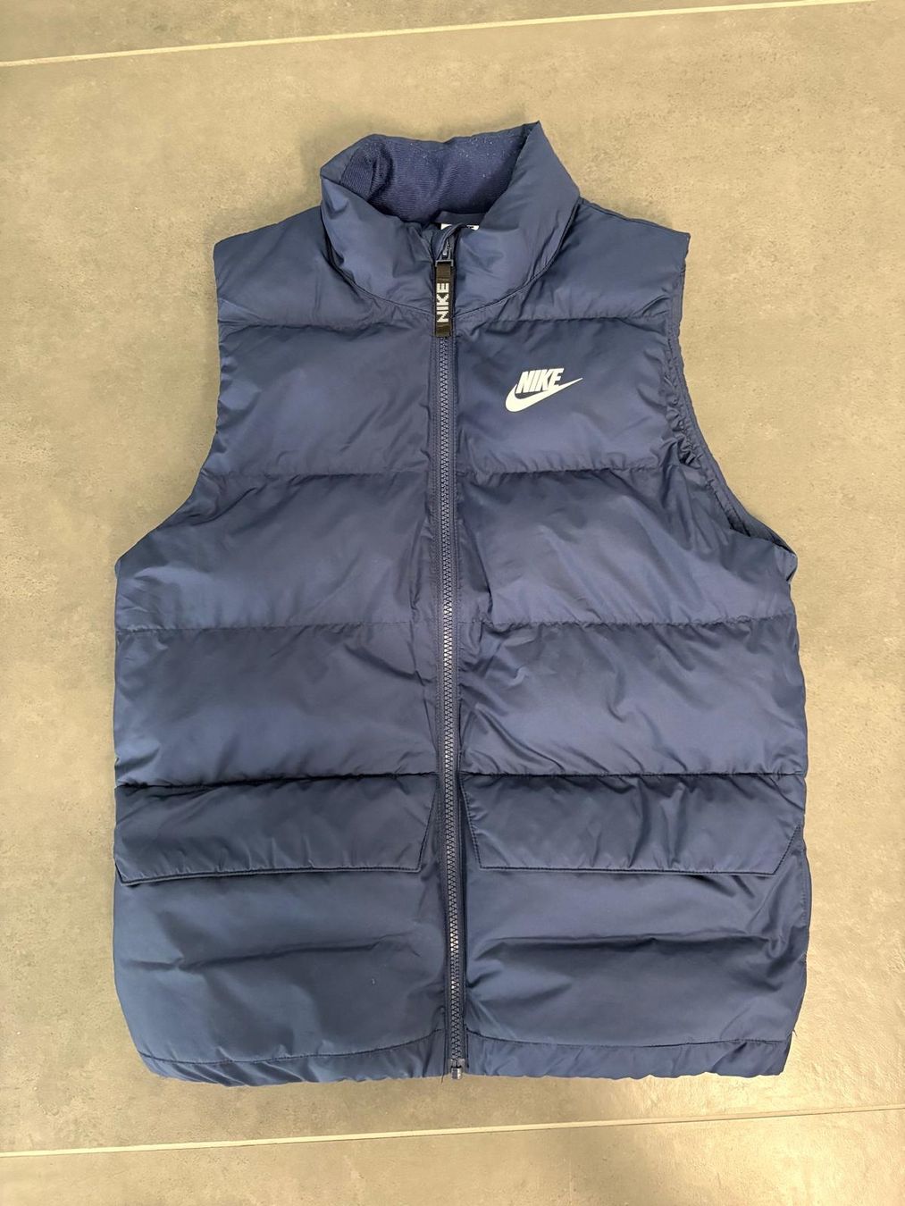 Nike Gilet & Giacche: Nike Weste Grösse 147 - 158 cm – Usato da Visp venduto da I.G.-1909-