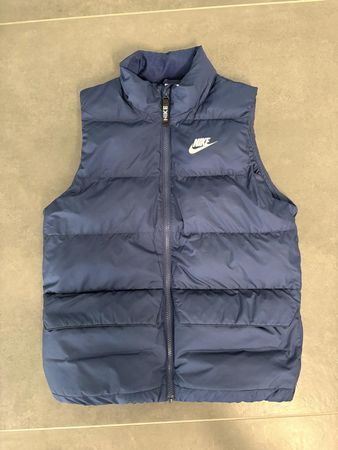 Nike Weste Grösse 147 - 158 cm
