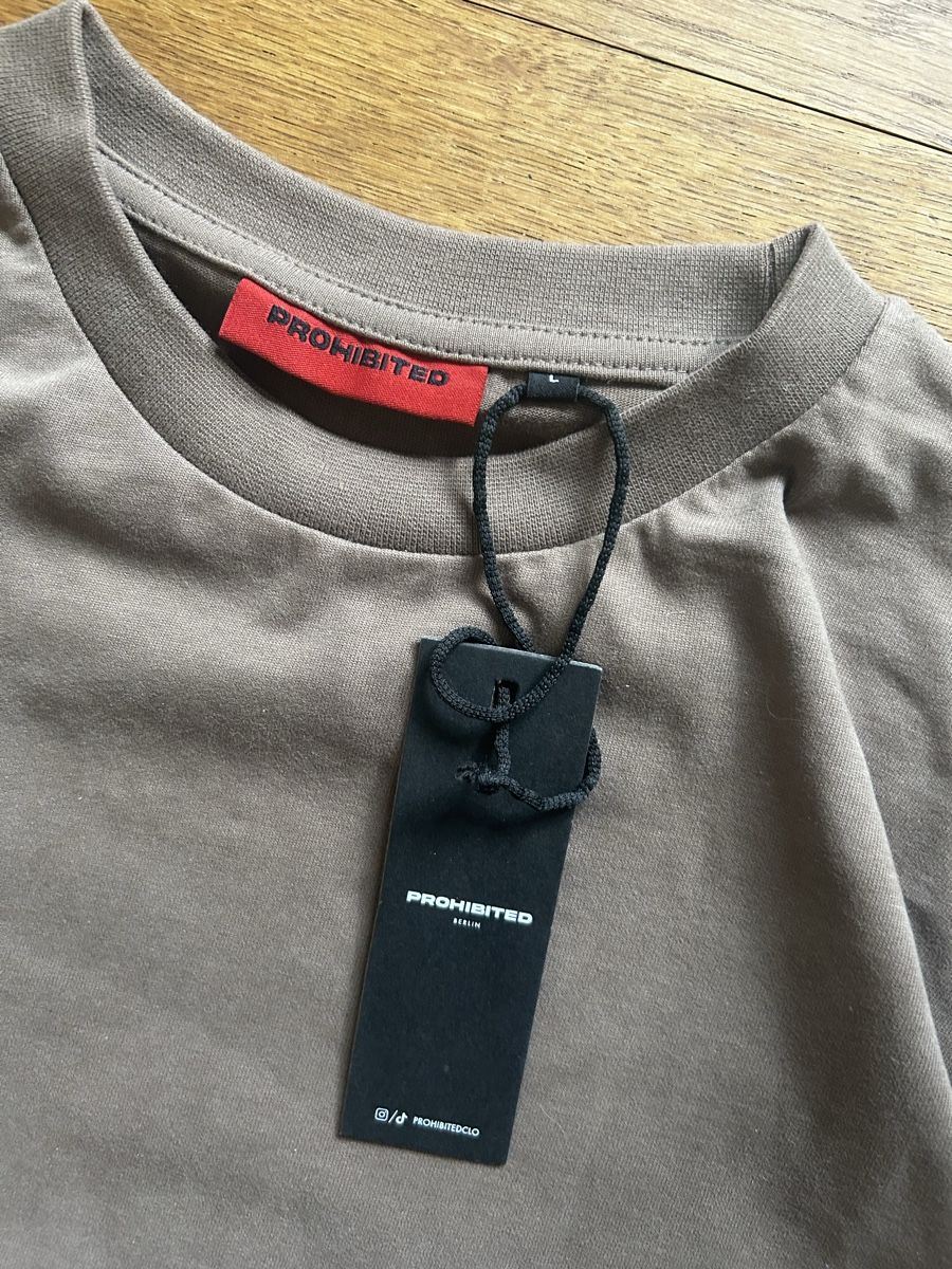 T-shirt: Prohibited T-Shirt – Nuovo e nell'imballaggio originale da Liestal venduto da liaeb_ 1