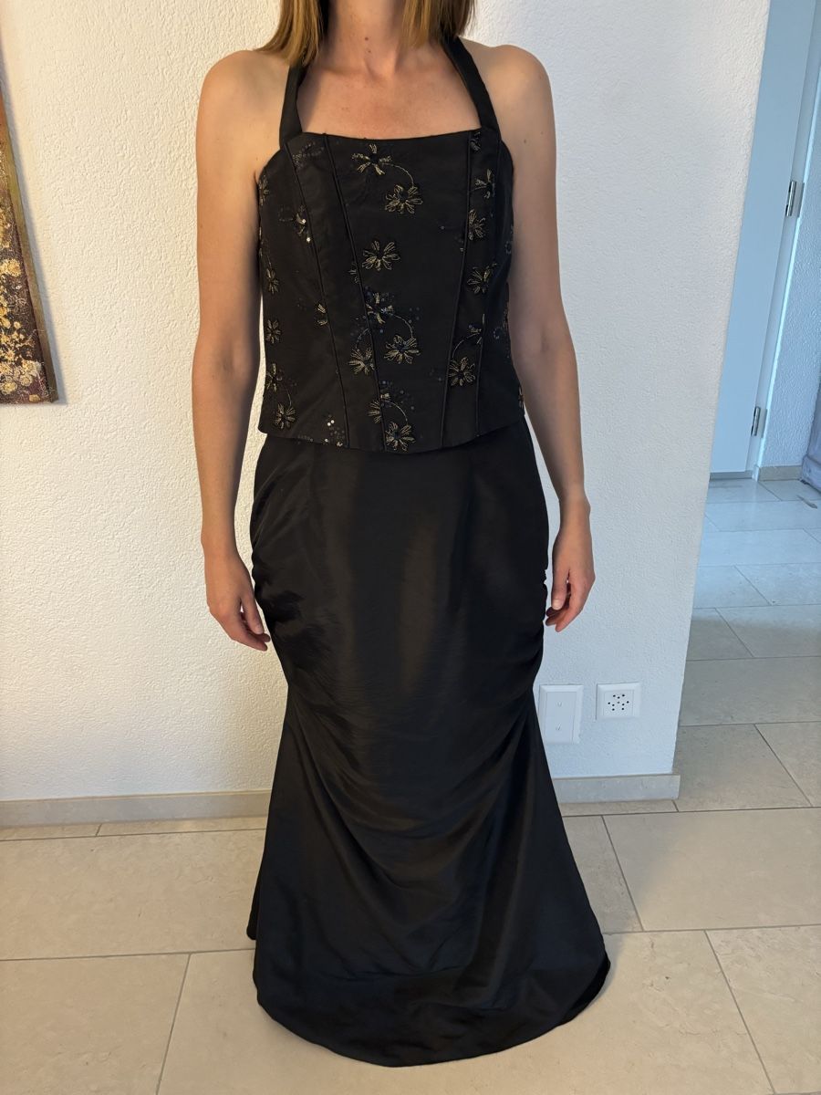 Vestiti: Abendkleid Thomi Brautmode gr 40 – Usato da Unterseen venduto da Jubrunner