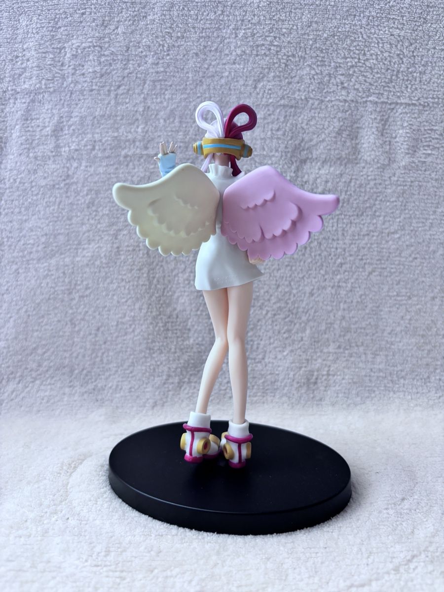 Figurines: Figurine Uta (one piece Red) – D'occasion à Lavigny par mah_b9wz 1