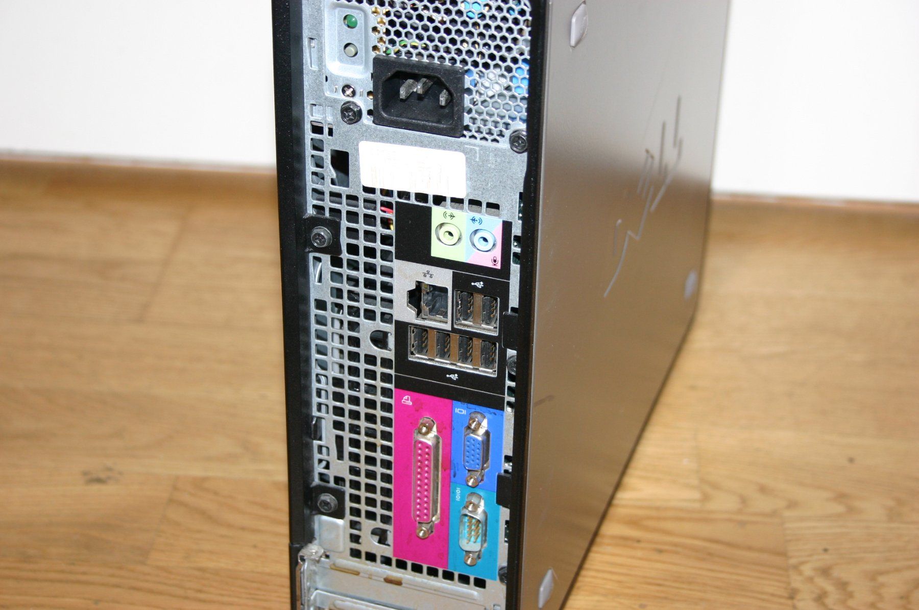 Dell PC: DELL Optiplex 755 mit WinXP 32Bit mit Parallel und Seriell – Usato da Stettlen venduto da Bigjm 3