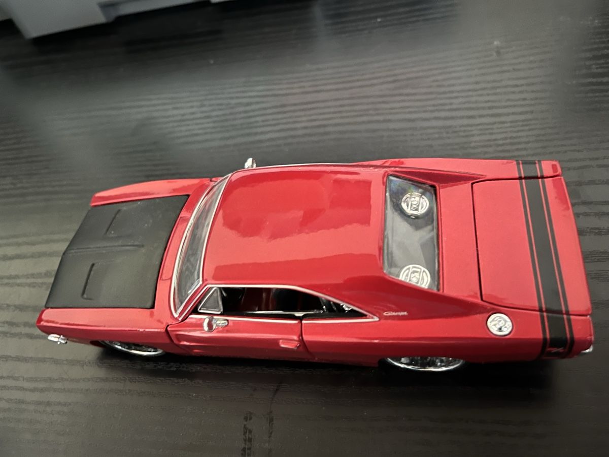 Dodge Modellini d'auto: Dodge Charger R/T.   1:24 – Usato da Rümlang venduto da Papamoll4 4