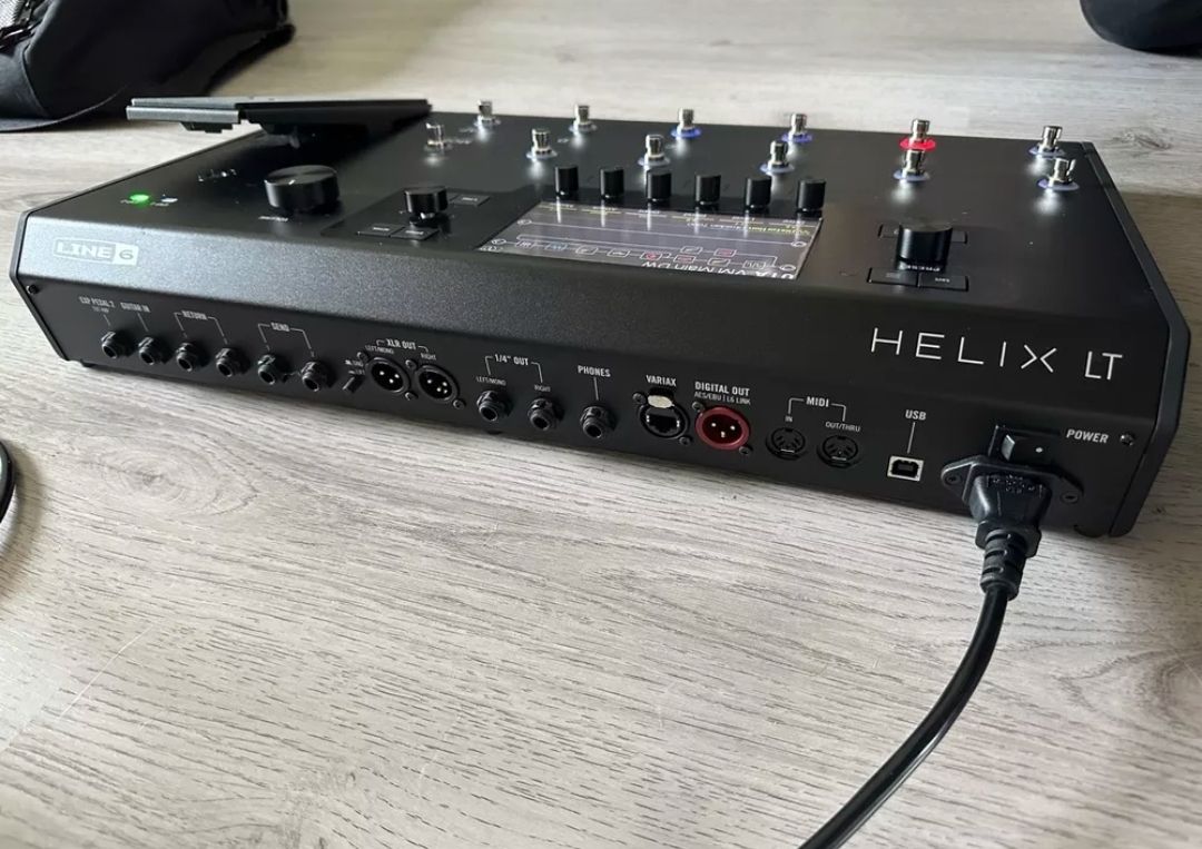 Line 6 Strumenti musicali: Line 6 Helix LT – Usato da Les Mosses venduto da Imaco3000 3