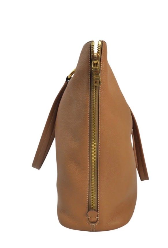 Prada Taschen: Authentic Prada Leather Tote Bag ! – Gebraucht aus Zürich von maricampos 4