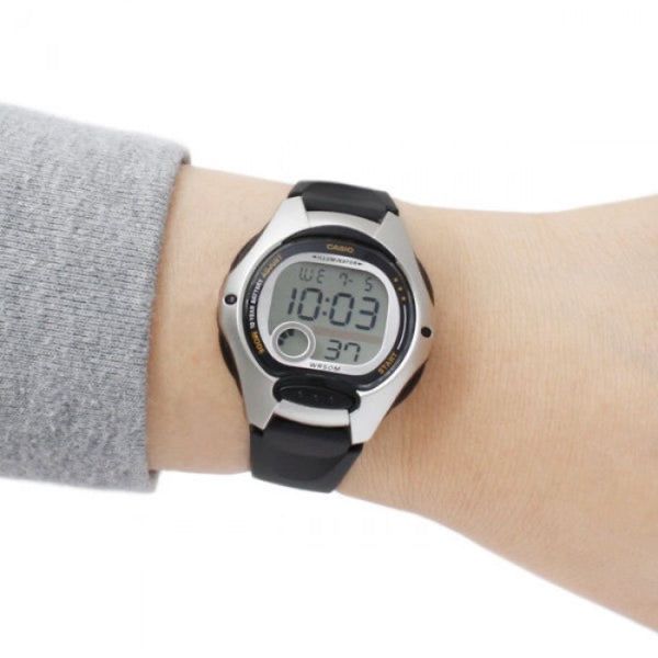 Casio Orologi: Casio ref. LW-200-1AV – Nuovo (secondo la descrizione) da Zug venduto da Avent0ri_by_Montauk 8