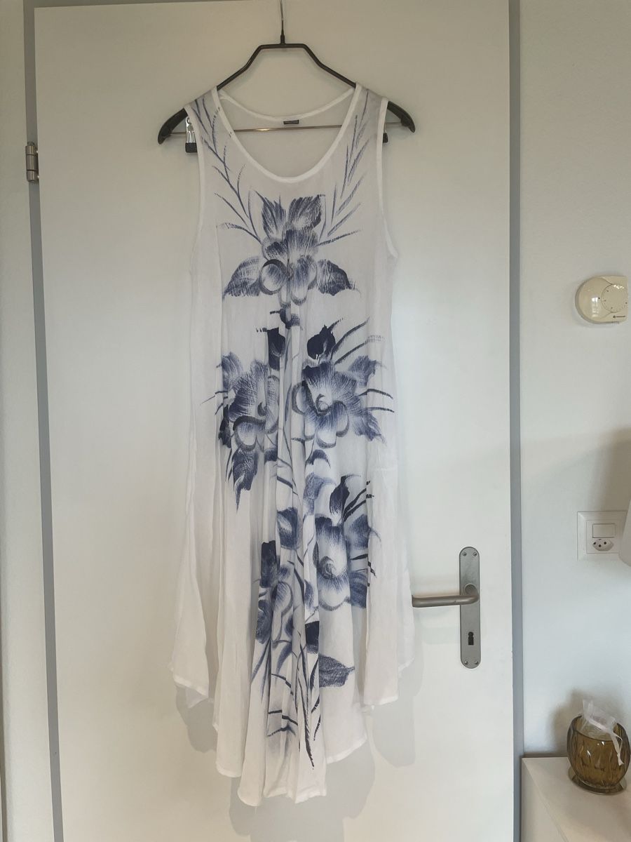 Vestiti: Kleid Sommer Strand weiss blau 44 46 – Usato da Oberwil BL venduto da moneymaker1