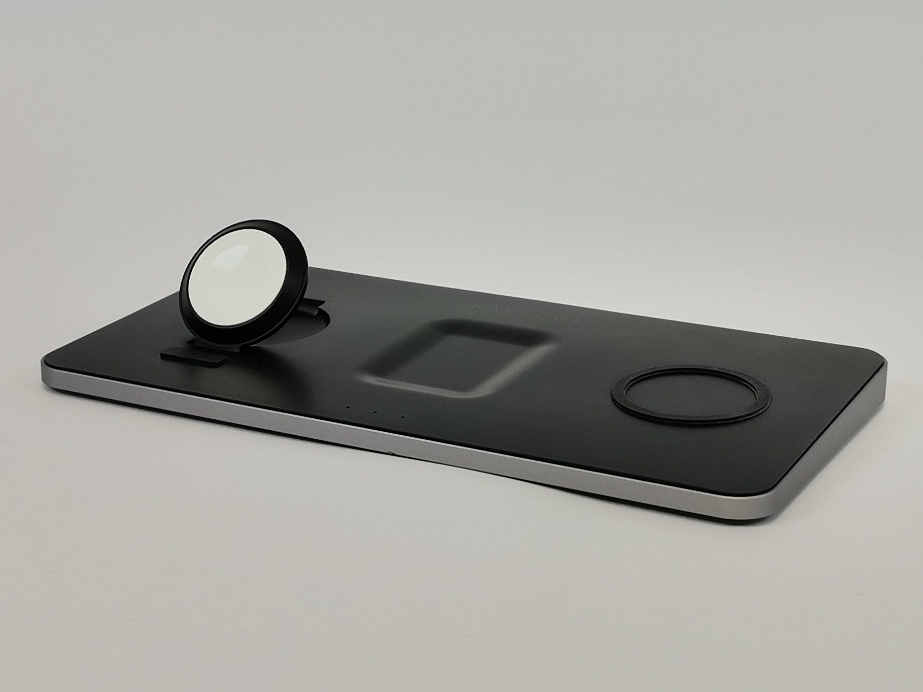 Satechi Caricabatterie: SATECHI Trio Wireless Ladestation Apple 3-in-1 – Usato da Schaffhausen venduto da Restwert_SH 3