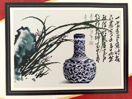Kreuzstich Porzellan Vase mit Blumen