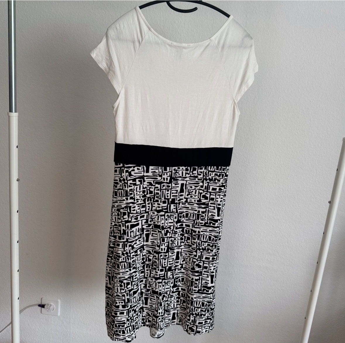 Anna Field Vestiti: Kleid weiss schwarz Grösse 42 – Usato da Turgi venduto da MsMinouche 2