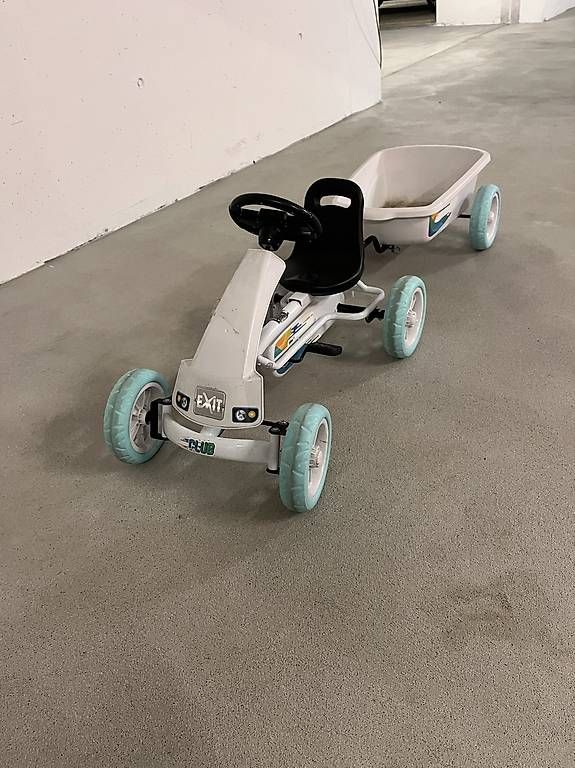 Fahrzeuge für Kinder: Tretwagen – Gebraucht aus Dallenwil von prisana05 1