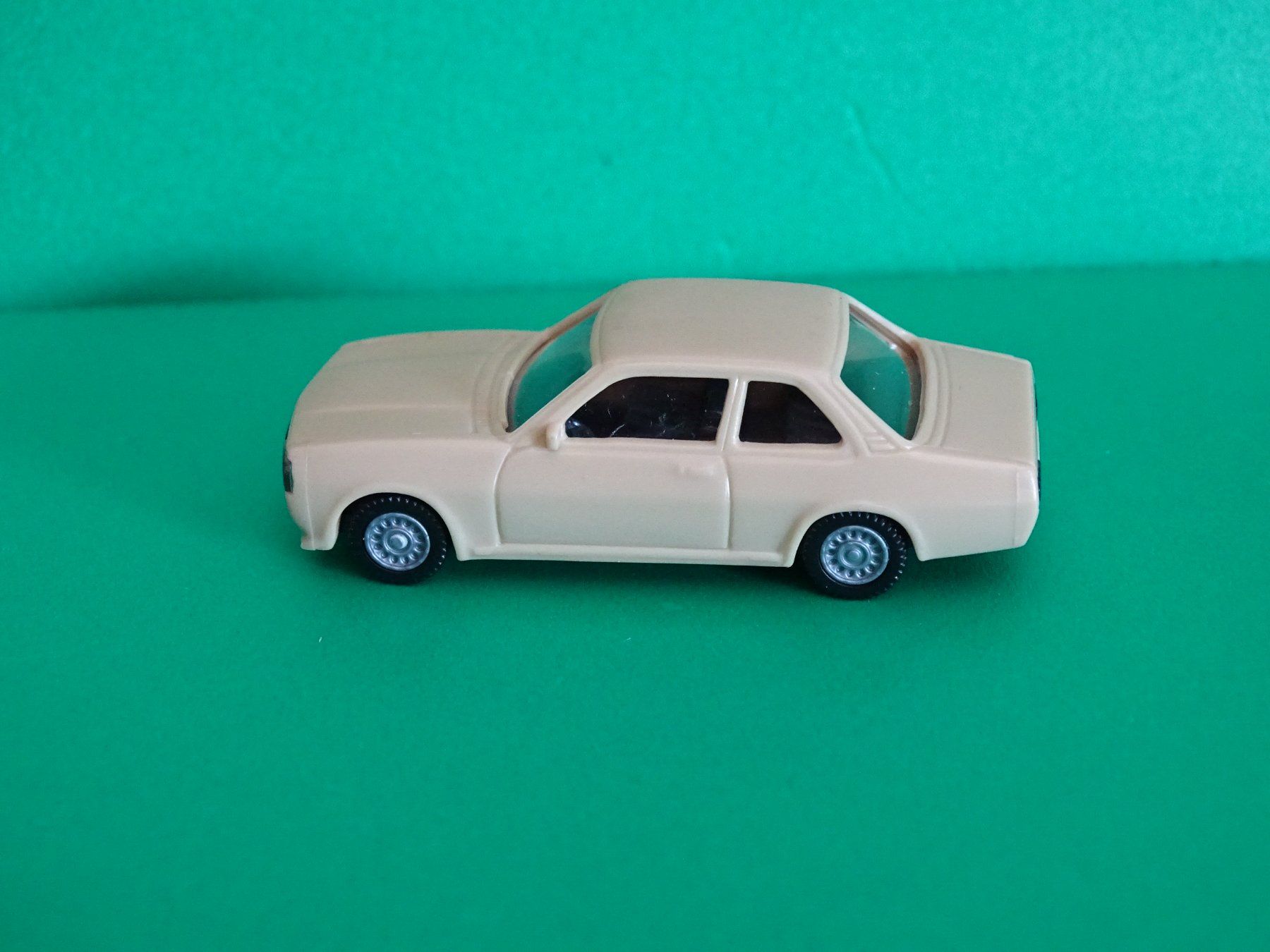 Opel Modellini d'auto: Opel Ascona von Euromodel 1/87 – Nuovo (secondo la descrizione) da Bretzwil venduto da Meex 2