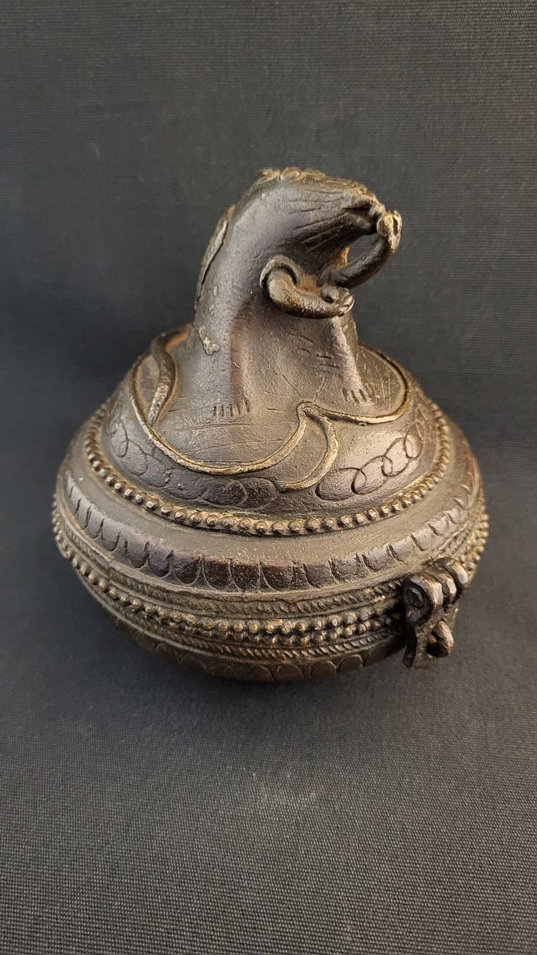 Figuren: Antike Bronze-Dose mit Ratte – Gebraucht aus Basel von spinne02