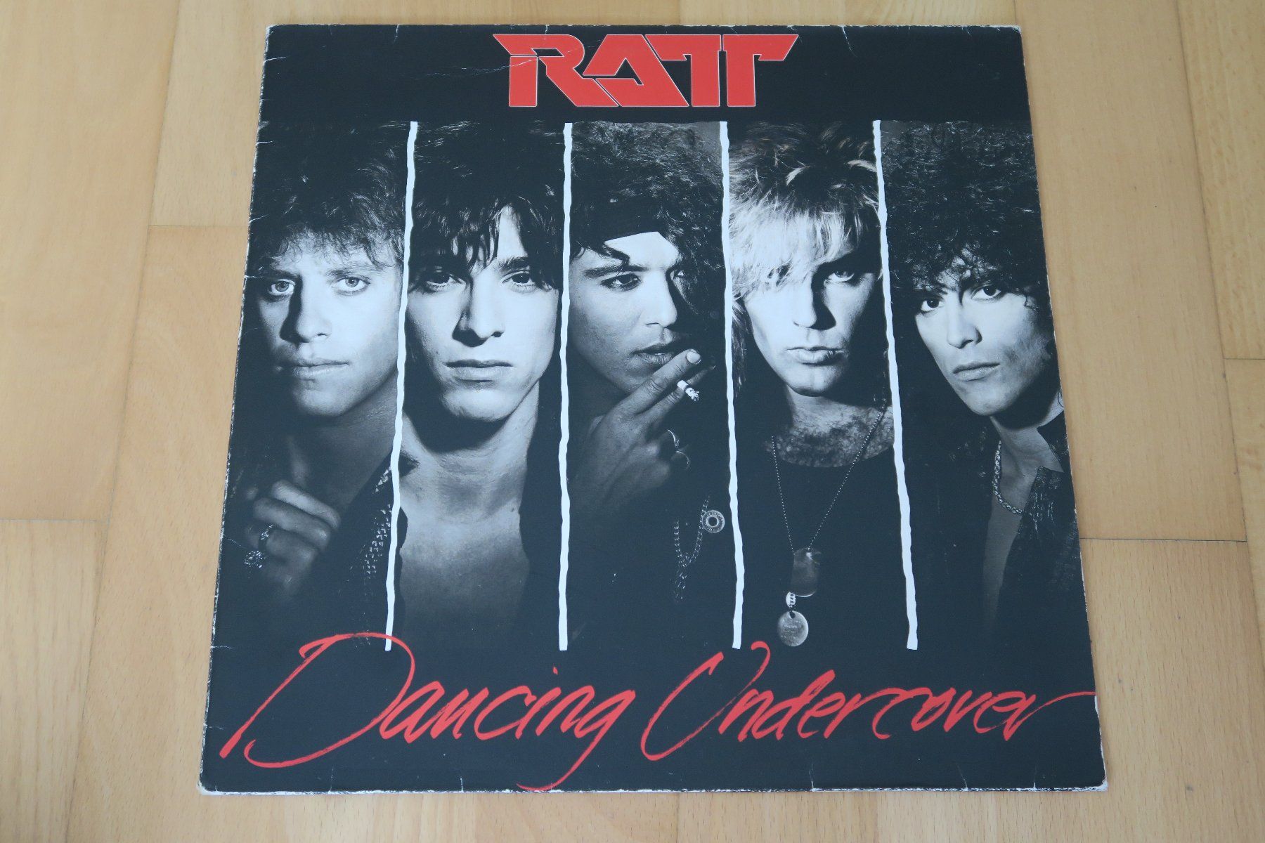 Schallplatten: Ratt – Dancing Undercover – Gebraucht aus Thun von Karibu70