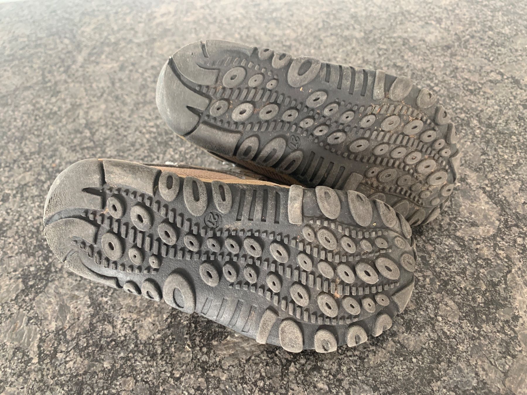 Scarpe per ragazzi: Sandalen von Bobbi, Gr. 27 – Usato da Kallnach venduto da Thetrader 2