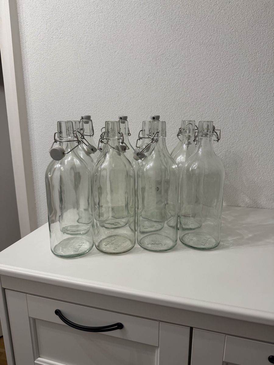 Ikea Bicchieri, Caraffe & Bottiglie: 12x Glasflaschen mit Bügelverschluss - 1l – Usato da Baden venduto da sch_v9d5