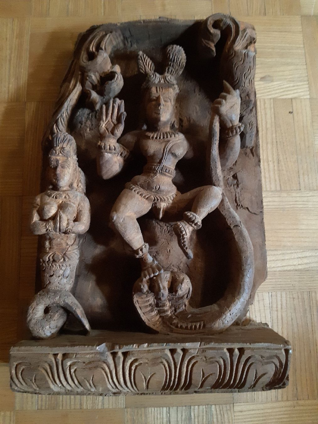 Statuette: BAS RELIEF "KALIAMARDHAN". Lord Krishna – Usato da Genève venduto da dieudedieu