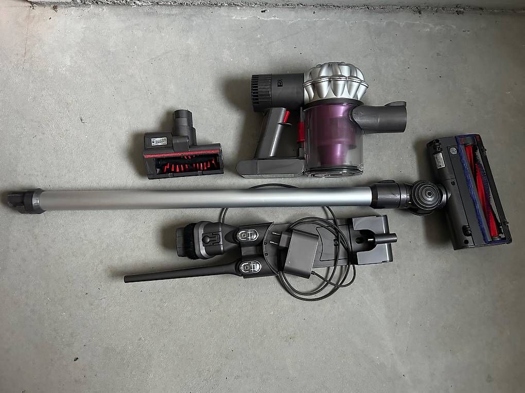 Aspirapolveri & Accessori: Dyson DC62 Handstaubsauger  – Usato da Speicher venduto da Mugge3 1