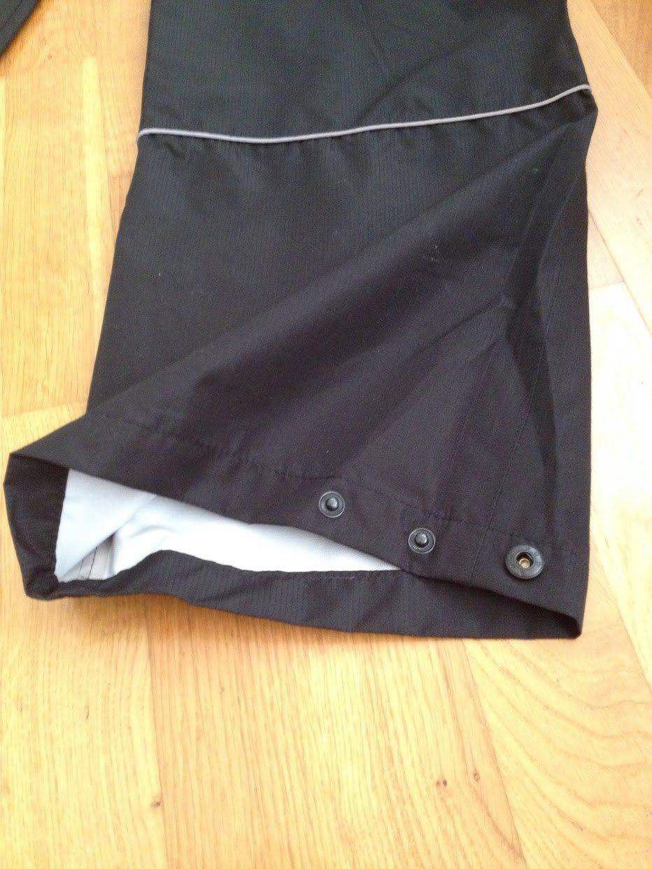 Pantaloni: Regenhose – Usato da Dübendorf venduto da Fip05 2