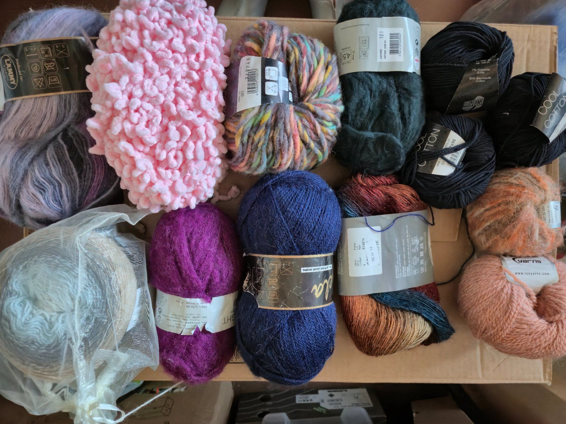 Lana: Destockage pelotes laine – Nuovo (secondo la descrizione) da Bulle venduto da nora169