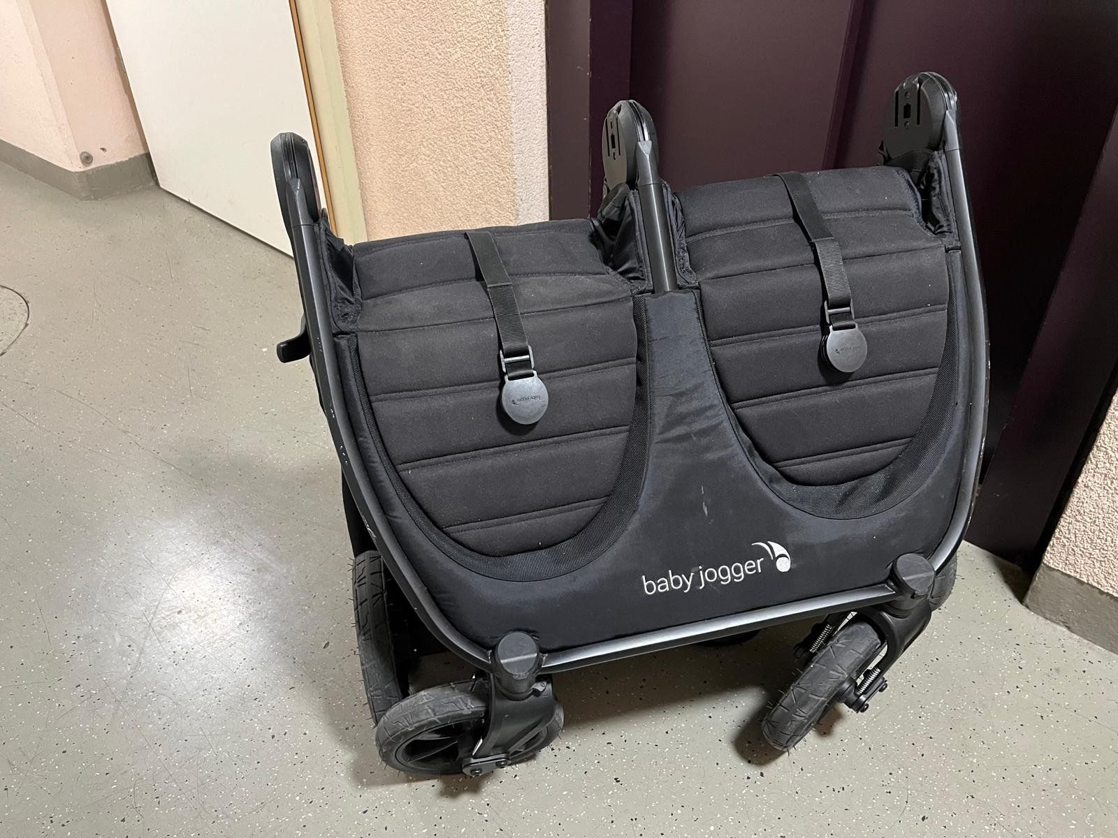 Baby Jogger Carrozzine: Poussette double – Usato da Lausanne venduto da eve_8kt6 2