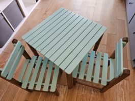 Kinder Tisch mit Stühlen