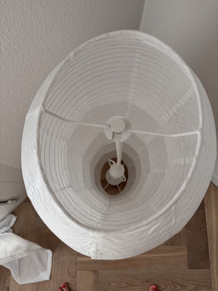 H&M Lampade: Stehlampe Papier weiss Lampe – Usato da Luzern venduto da maarteii 2