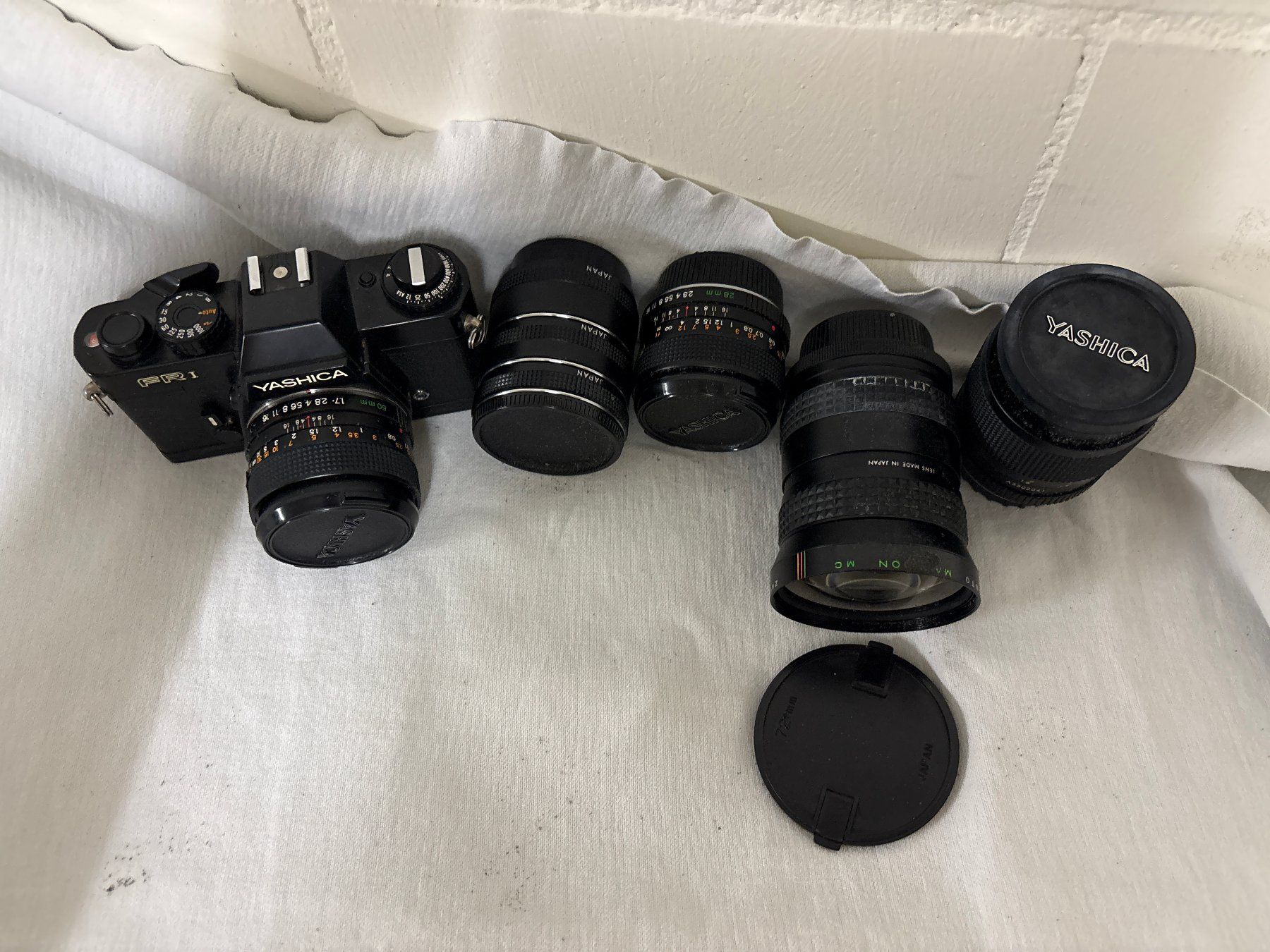 Fotocamera: Fotokamera Markio Yashica mit Objektiven – Usato da Glattbrugg venduto da Ariel012 8