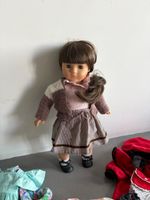 Lot 2: poupée Zapf avec vêtements et accessoires