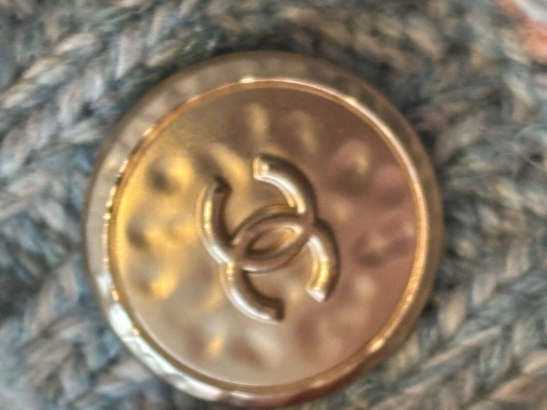 Chanel Giacche: Chanel  Strickjacke Cashmere – Usato da St. Margrethen SG venduto da dijanaO 8