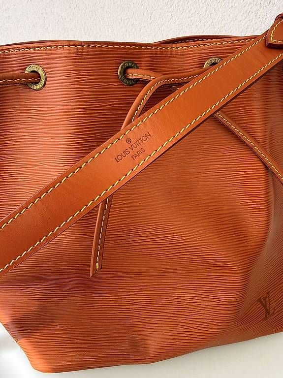 Sacs femmes: Original Louis Vuitton Beuteltasche Leder – D'occasion à Hinwil par mar_7dnn 3