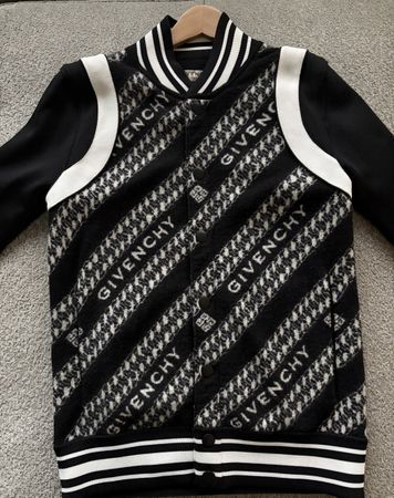 Givenchy jacket unisex size S