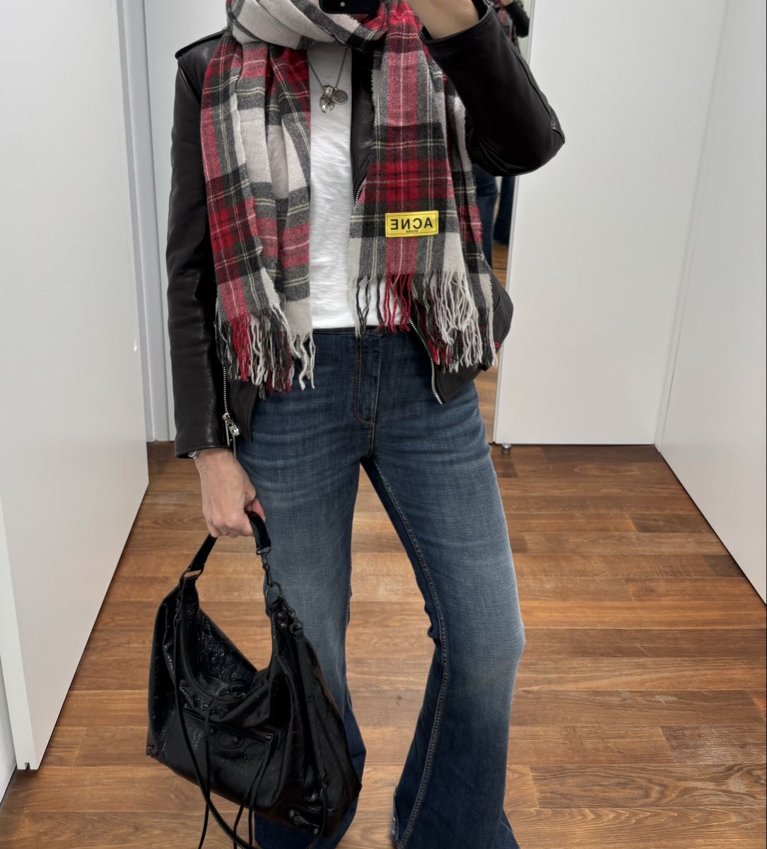 Acne Studios Foulards & écharpes: ACNE STUDIOS Schal  – D'occasion à Tägerwilen par limolimo 1