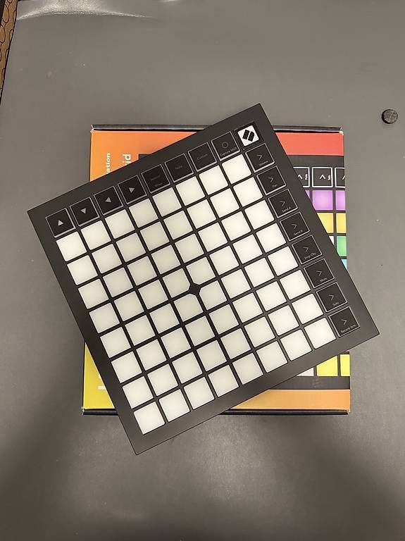 Novation Musikinstrumente: Novation LaunchPad X - neu – Neu (gemäss Beschreibung) aus Sigriswil von owlman