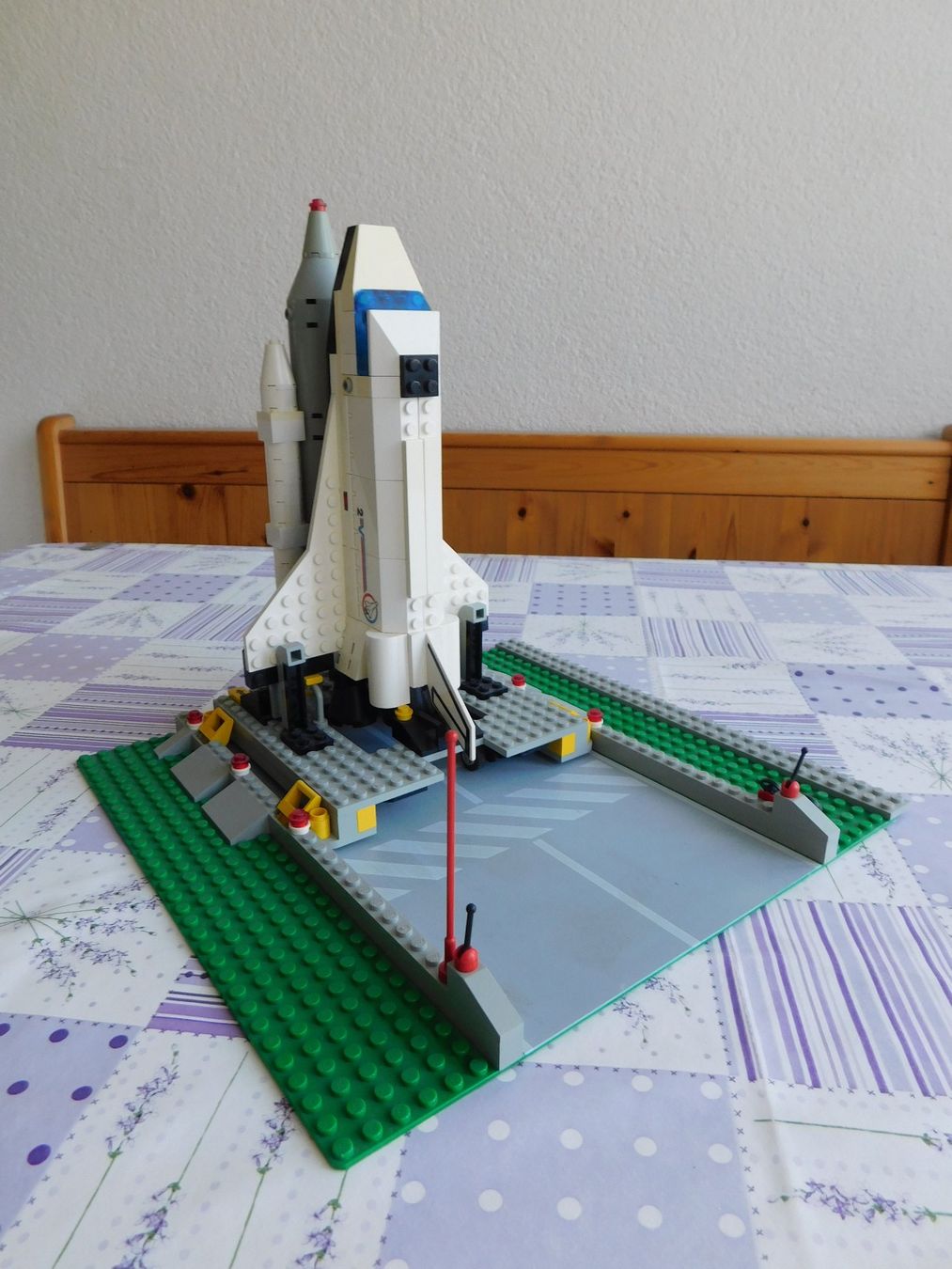 Lego Kit di costruzioni: Lego Spaceshuttle mit Startrampe ohne Rakete – Usato da Strengelbach venduto da Wedi73 5