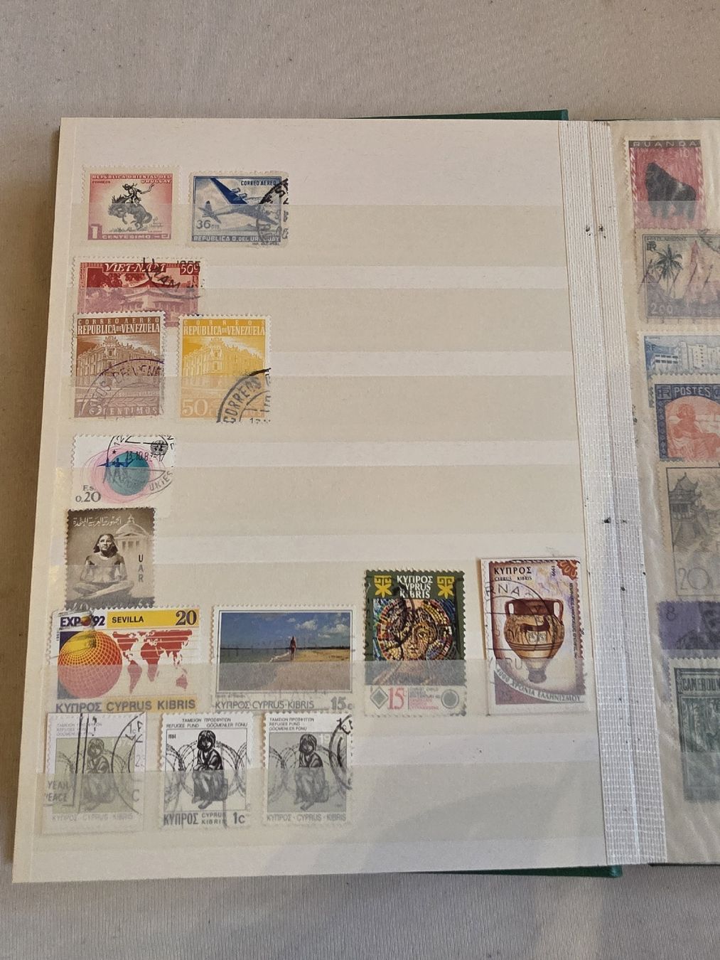 Tutti i francobolli: Briefmarkensammlung International 02 – Usato da Oberkirch LU venduto da schegy-by-jonsen 3