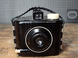 Wunderschöne alte Kamera BABY BROWNIE SPEZIAL von KODAK