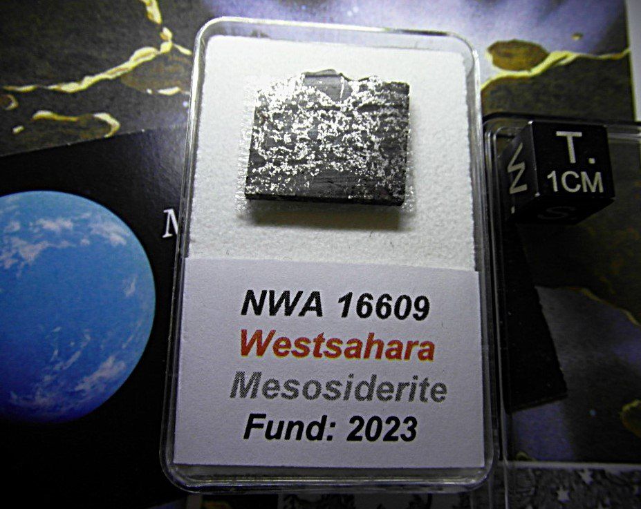 Minerali & Pietre curative: 2,77 g  NWA 16609 Mesosiderite  -  Meteorit – Nuovo (secondo la descrizione) da Lengnau BE venduto da Lanthemann 2