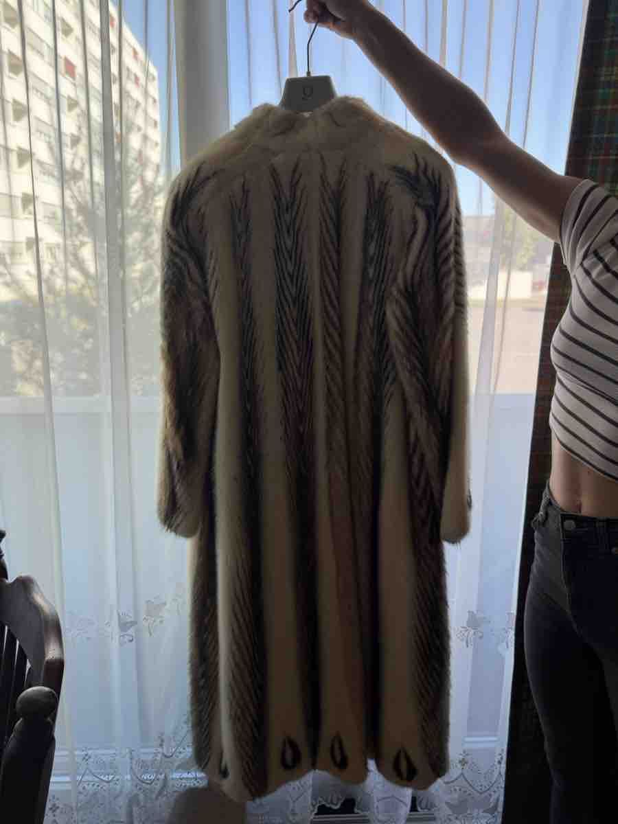 Mäntel: Fur coat – Gebraucht aus Zürich von selma.lmp 1