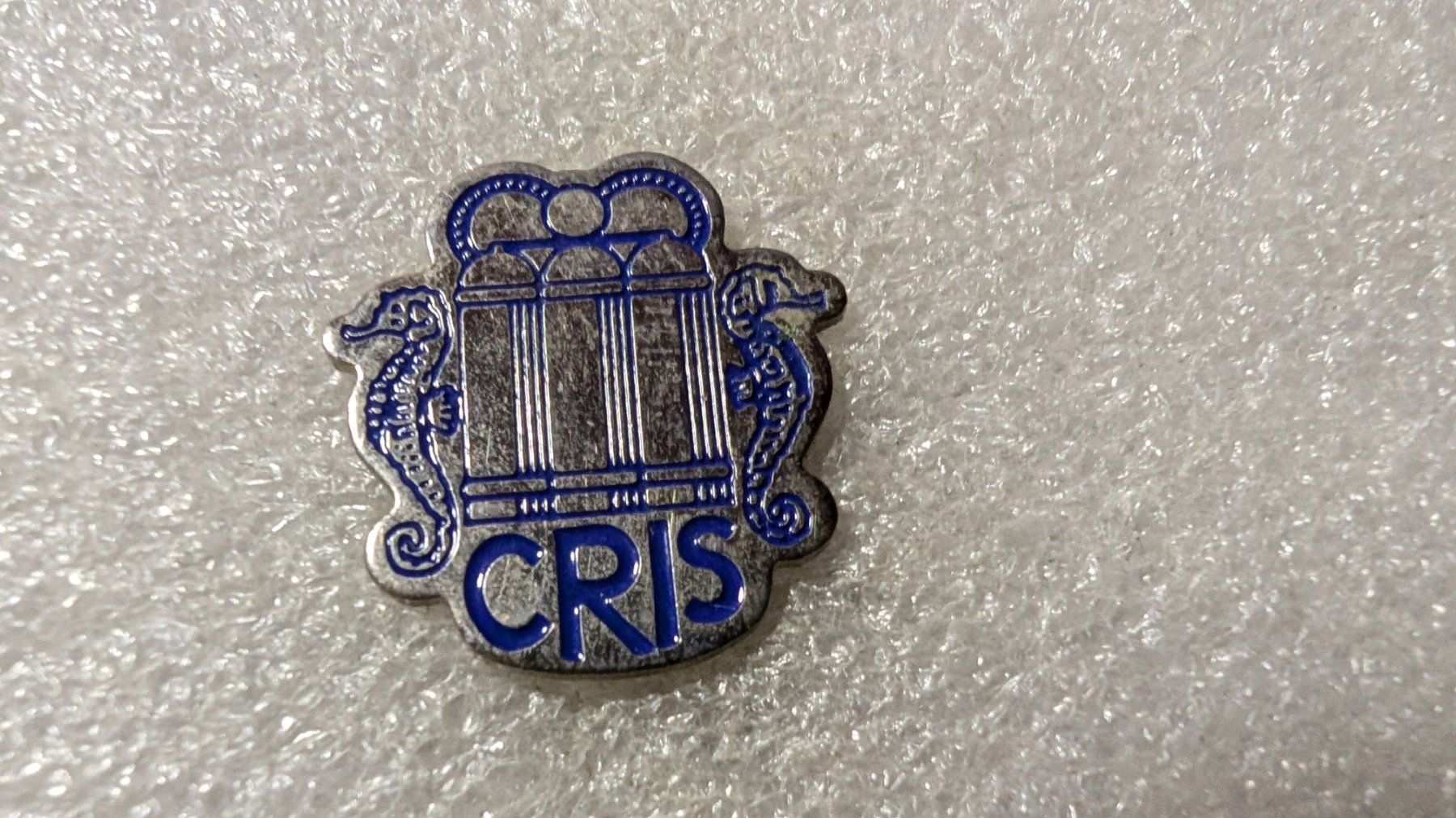 Placchette & Badge: Ansteckpin 206: Cris – Usato da Oppligen venduto da Pin-Fall-Shop