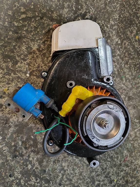 Moteurs: Piaggio Renn Motor.Lauft – D'occasion à Fulenbach par Elektronik 2