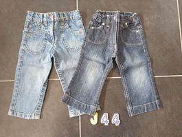 J44: 2x Jeans Grösse 80