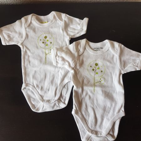 Kurzarmbody Baum weiss vertbaudet Gr.60 2Stk