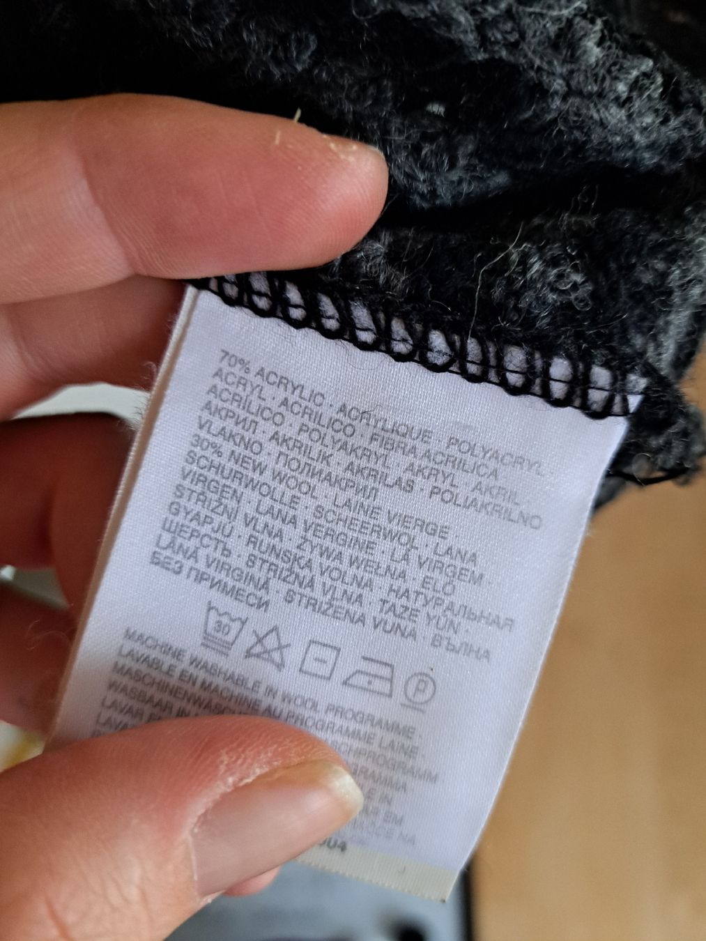 Maglioni & Felpe: 2x Lange Pullover (über die Hüfte) Grösse 36 – Usato da Urdorf venduto da Yvonne008 2