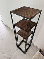 Moderner Pflanzenständer / Regal im Industrial-Look