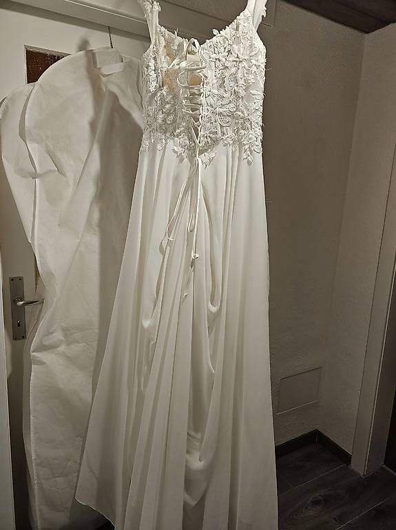 Vestiti: Elegantes Brautkleid – Usato da Wädenswil venduto da Winnie_puuu 2
