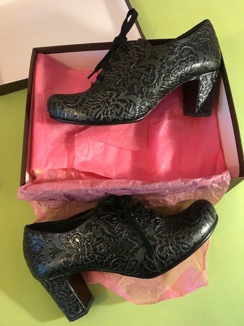 Chie Mihara Damenschuhe: Chie Mihara Damenschuh Grösse 42 – Gebraucht aus Zürich von Silberdrache 5