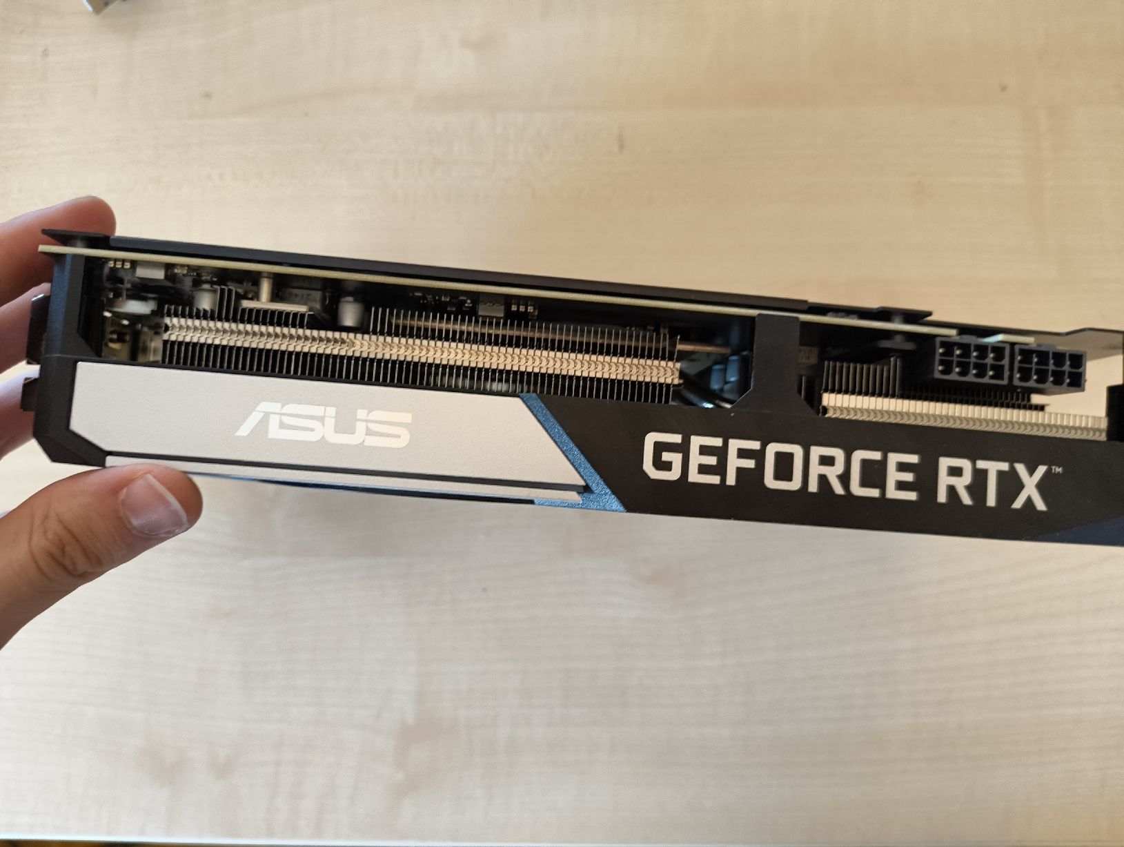 Asus Cartes graphiques: ASUS RTX 3070 dual OC – Neuf (Voir description) à Fribourg par LaFondue 1
