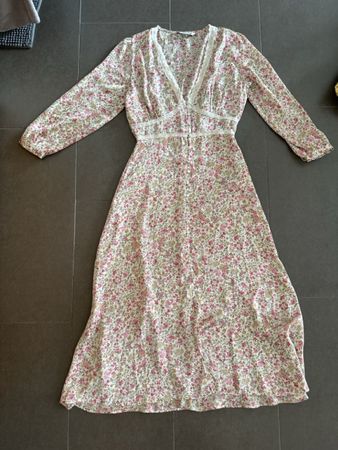 ZARA Kleid mit Blumenmuster Grösse S sehr guter Zustand
